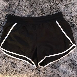 TEK GEAR • XL black drytek running shorts